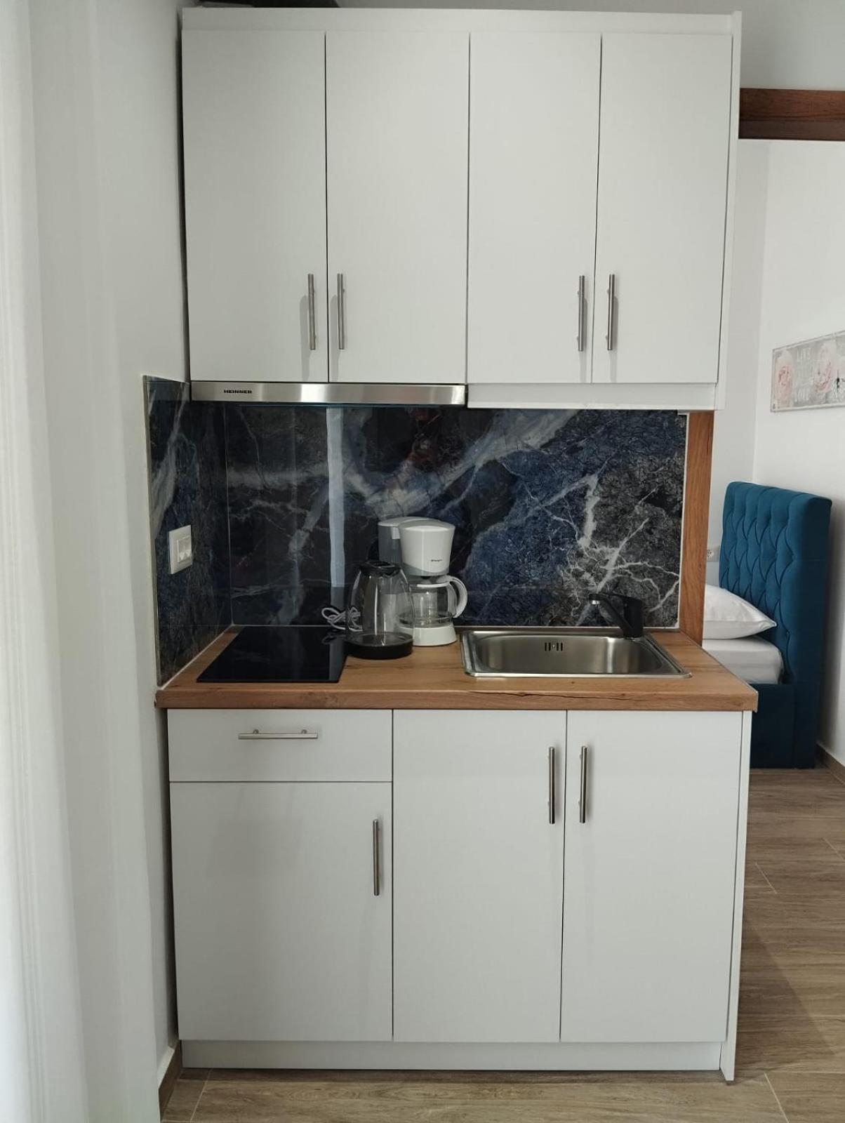 Amente Apartaments Ksamil Esterno foto