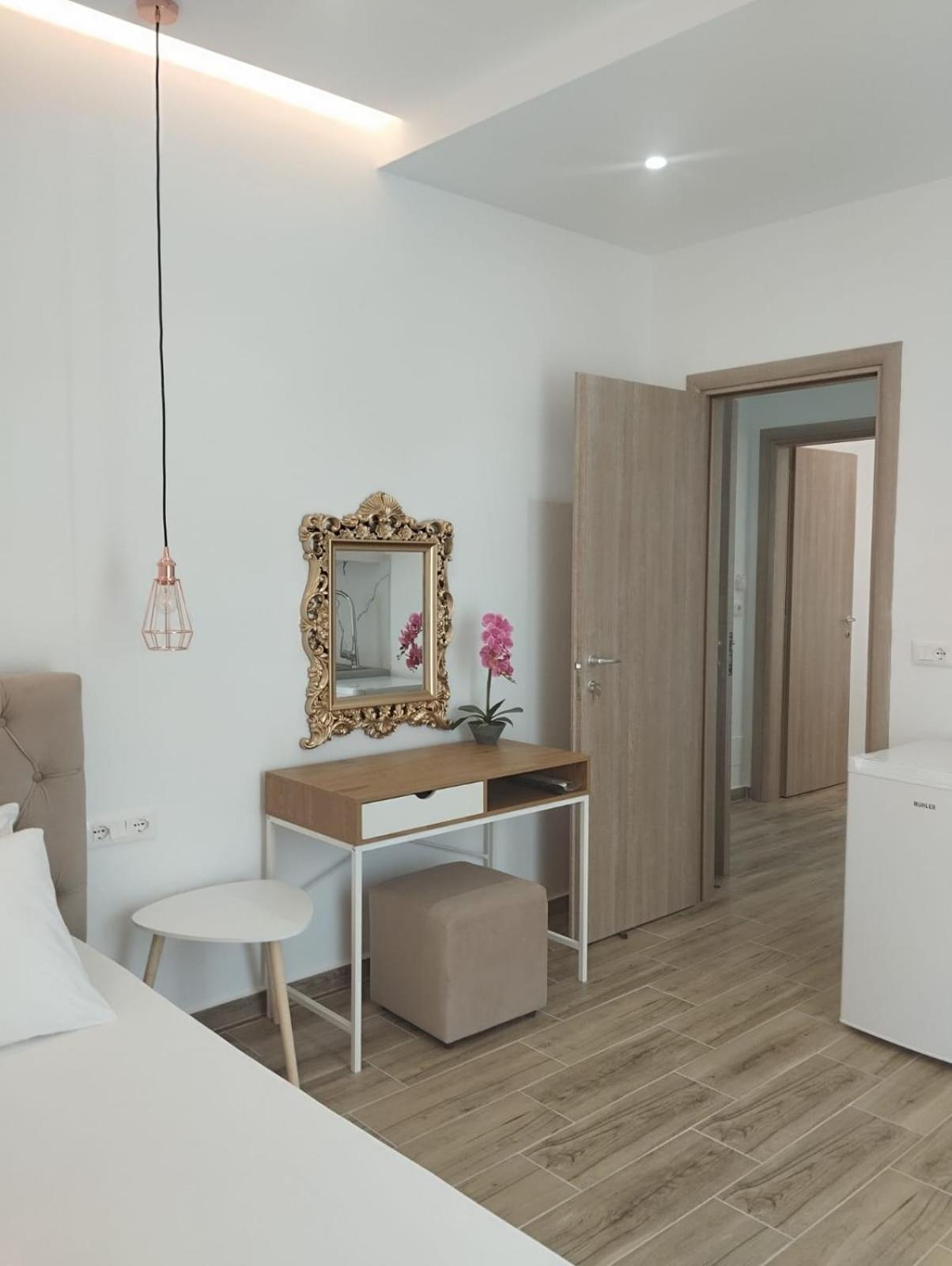 Amente Apartaments Ksamil Esterno foto