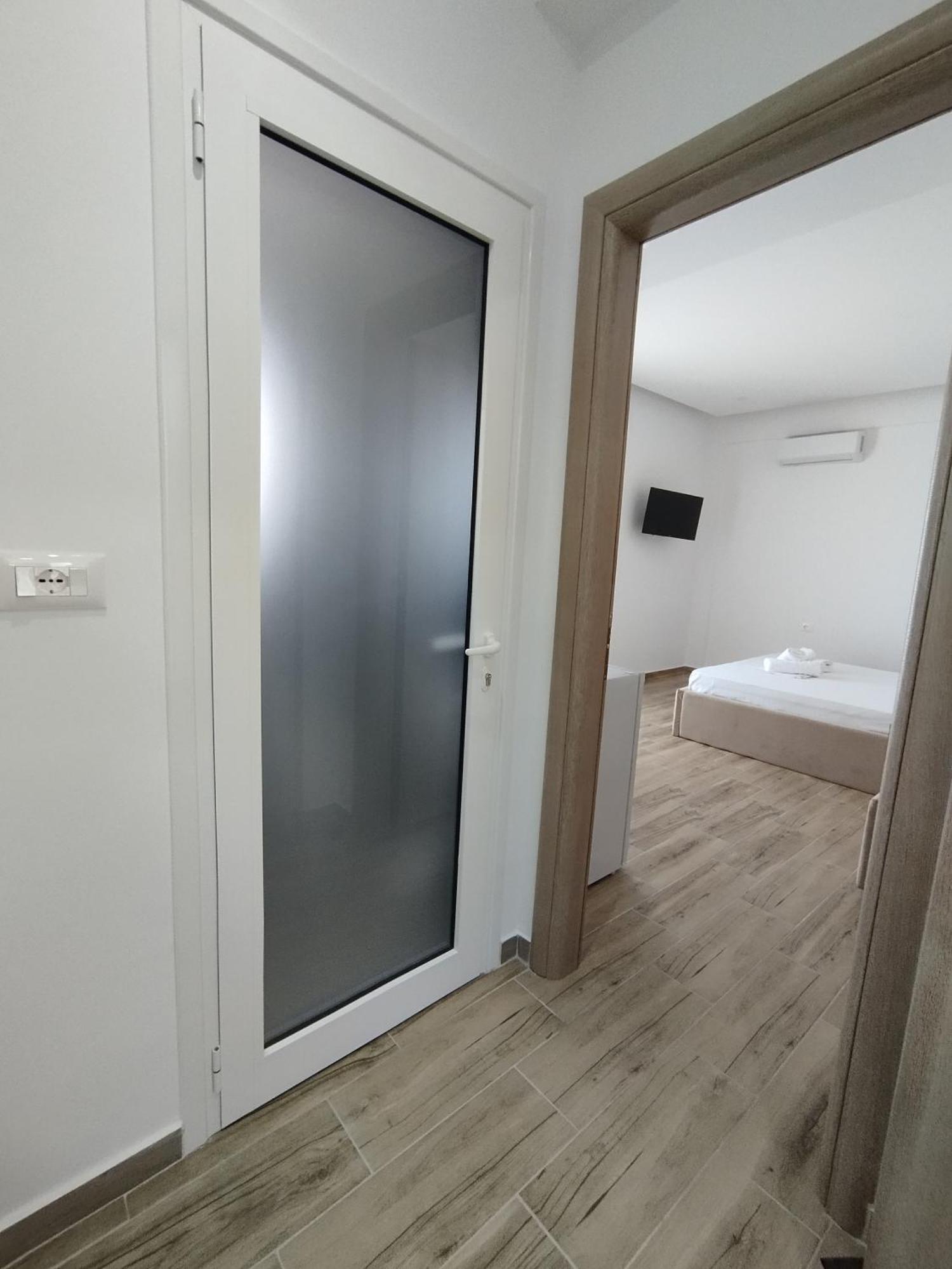 Amente Apartaments Ksamil Esterno foto