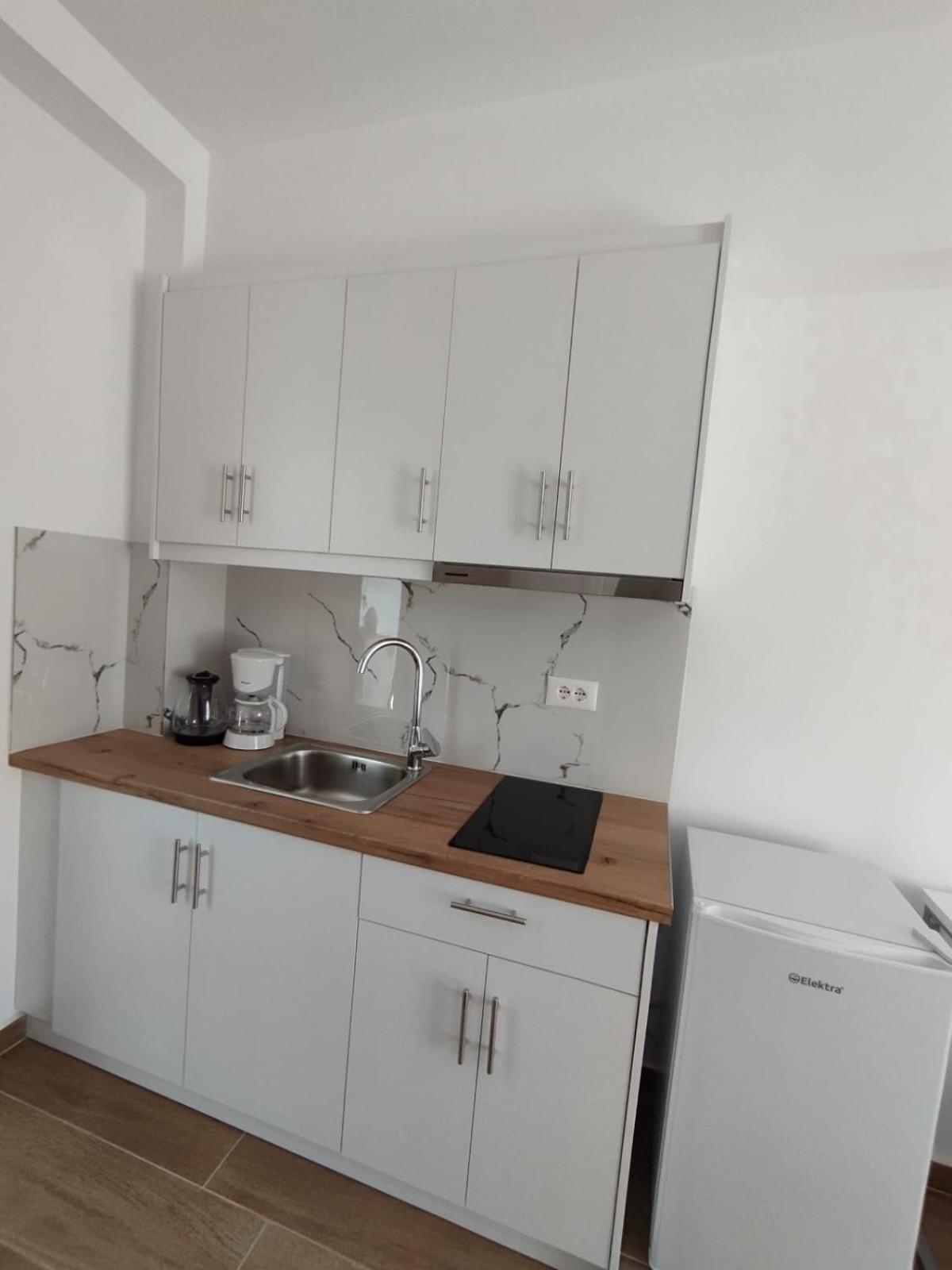 Amente Apartaments Ksamil Esterno foto